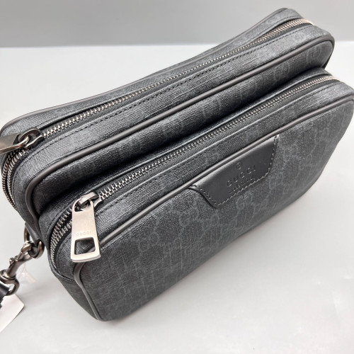 Gucci Clutch GG Supreme Monogram Black