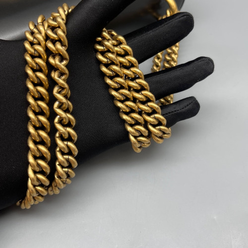 Gucci Heart Small GG Marmont Calfskin Black Red Gucci Heart Small GG Marmont Calfskin Black Red