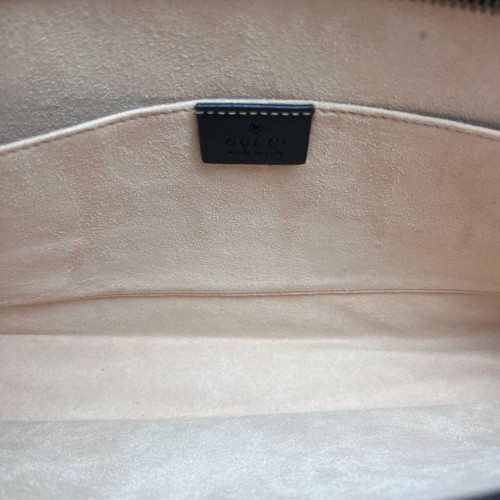 Gucci Chevron Clutch Calfskin Black