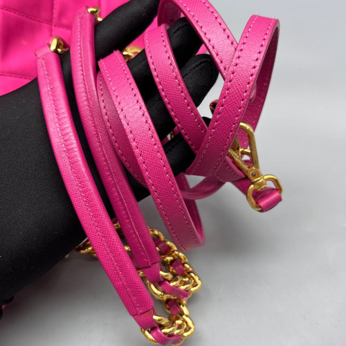 Prada Re-Edition 1995 Chaine Tote Tessuto Nylon Rose