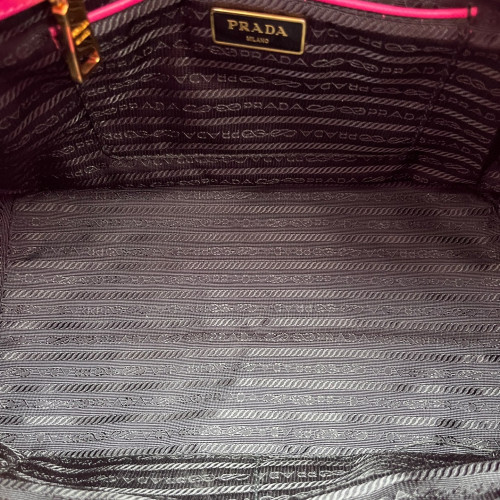 Prada Re-Edition 1995 Chaine Tote Tessuto Nylon Rose