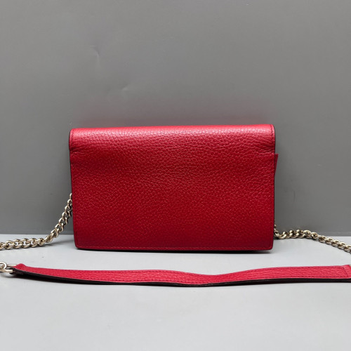 Gucci Interlocking G Chain Wallet Grained Calfskin Red Gucci Interlocking G Chain Wallet Grained Calfskin Red