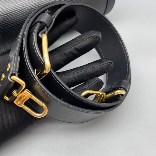 Louis Vuitton Papillon Trunk Epi Black