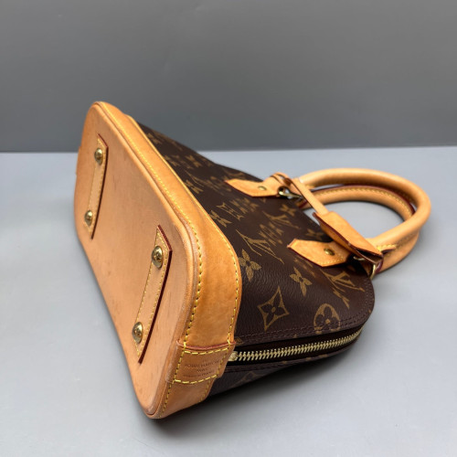 Louis Vuitton Alma BB Monogram Brown