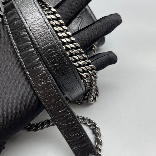 Yves Saint Laurent Baby Niki Chain Pull Up Leather Black