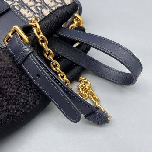 Dior 30 Montaigne Chain Flap Bag Oblique Black Beige Navy Dior 30 Montaigne Chain Flap Bag Oblique Black Beige Navy