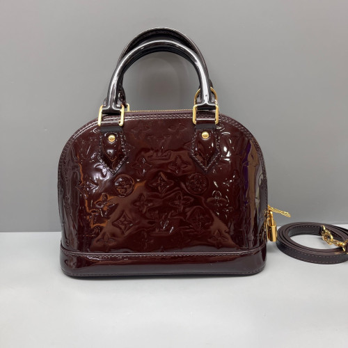 Louis Vuitton Alma BB Vernis Amarante