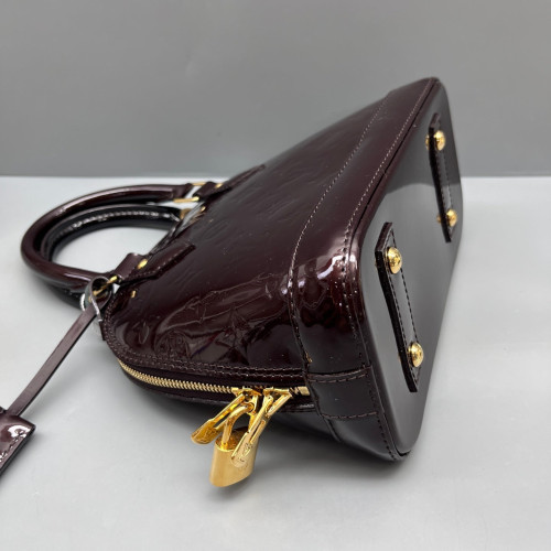 Louis Vuitton Alma BB Vernis Amarante