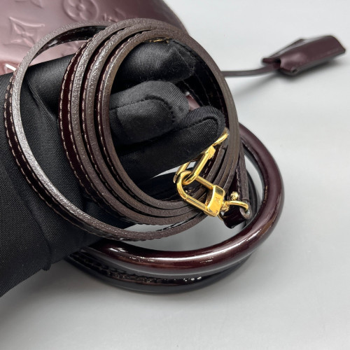 Louis Vuitton Alma BB Vernis Amarante