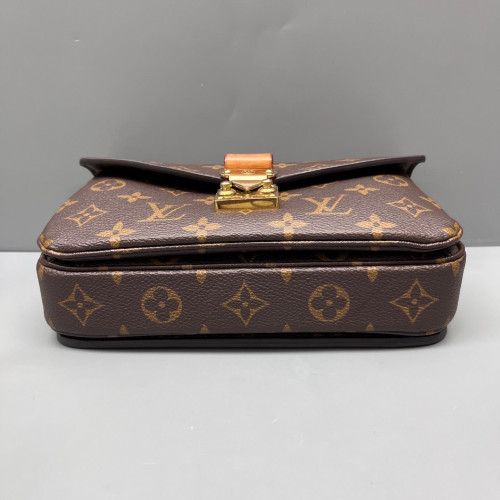 Louis Vuitton Pochette Metis East West Monogram Brown
