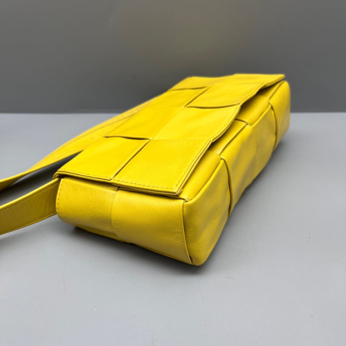 Bottega Veneta The Belt Cassette Bag Nappa Yellow