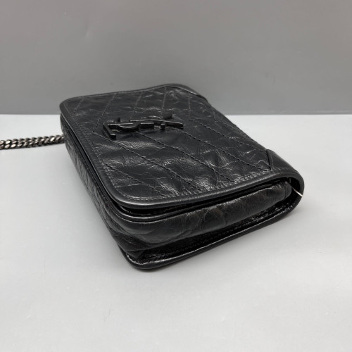 Yves Saint Laurent Niki Chain Wallet Calfskin Pull Up Leather Black