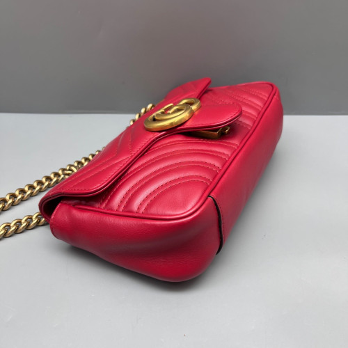 Gucci Chevron Mini GG Marmont Calfskin Red Gucci Chevron Mini GG Marmont Calfskin Red