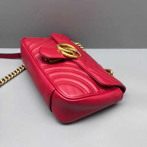 Gucci Chevron Mini GG Marmont Calfskin Red Gucci Chevron Mini GG Marmont Calfskin Red