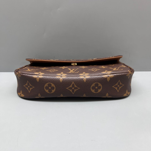 Louis Vuitton Ivy Wallet On Chain Monogram Brown