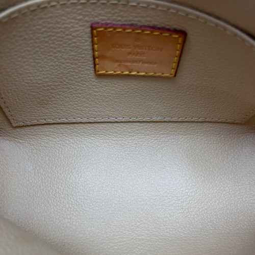 Louis Vuitton Cosmetic Pouch Reverse Monogram Giant White