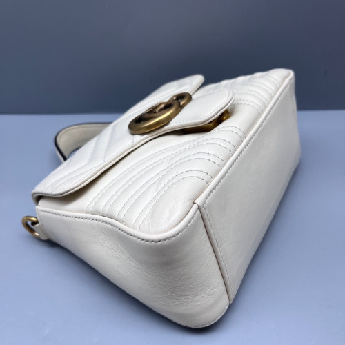 Gucci Chevron Mini GG Marmont Top Handle Shoulder Bag Calfskin White Gucci Chevron Mini GG Marmont Top Handle Shoulder Bag Calfskin White