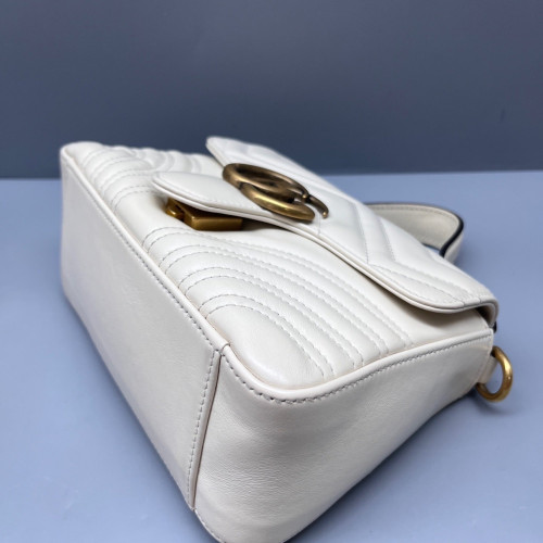 Gucci Chevron Mini GG Marmont Top Handle Shoulder Bag Calfskin White Gucci Chevron Mini GG Marmont Top Handle Shoulder Bag Calfskin White
