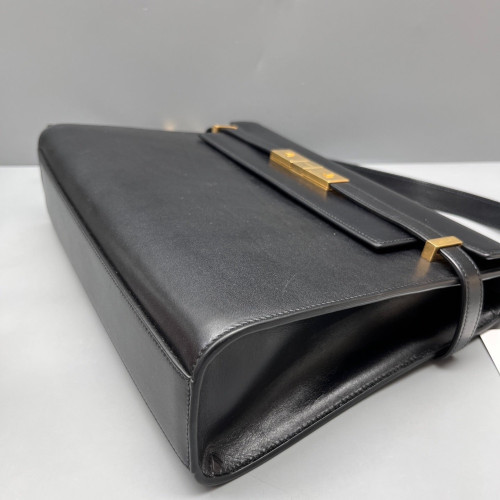 Yves Saint Laurent Medium Manhattan Shoulder Bag Smooth Calfskin Black