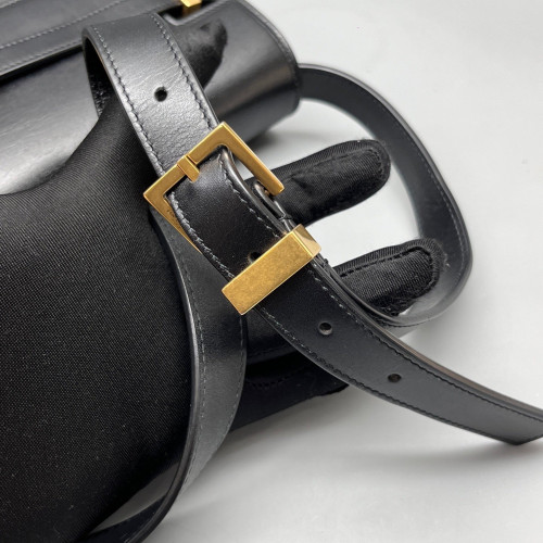 Yves Saint Laurent Medium Manhattan Shoulder Bag Smooth Calfskin Black