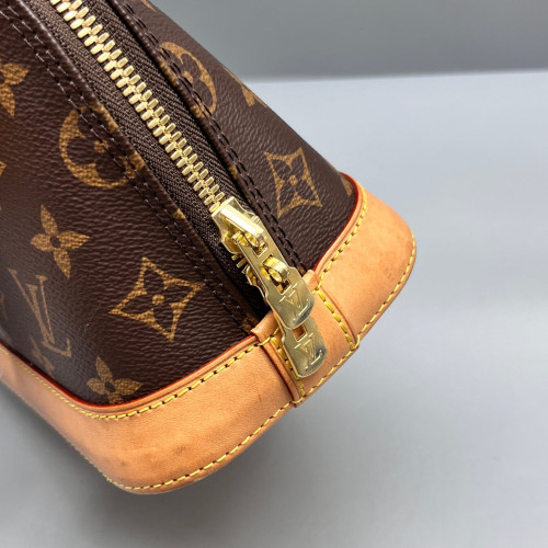 Louis Vuitton Alma BB Monogram Brown