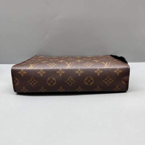 Louis Vuitton Toiletry Pouch 26 Monogram Brown