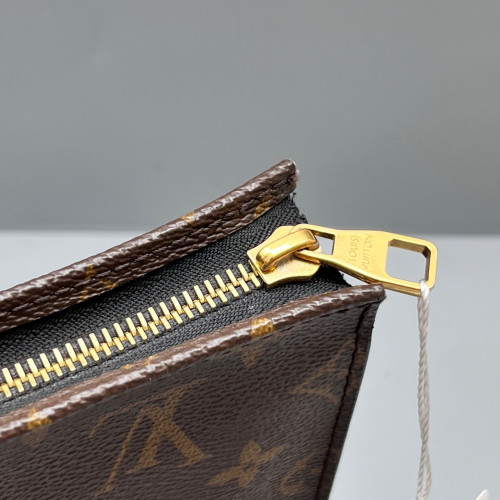 Louis Vuitton Toiletry Pouch 26 Monogram Brown