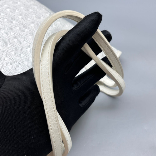 Goyard Saint Louis PM Goyardine White Grey