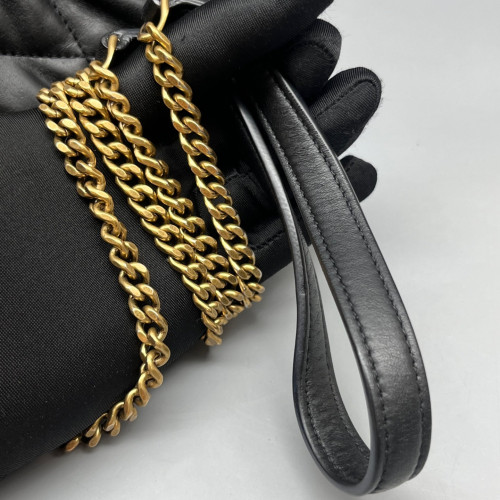 Yves Saint Laurent Toy Loulou Puffer Chain Calfskin Black