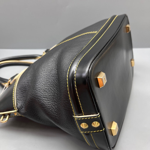 Louis Vuitton Suhali Lockit PM Calfskin Black Louis Vuitton Suhali Lockit PM Calfskin Black