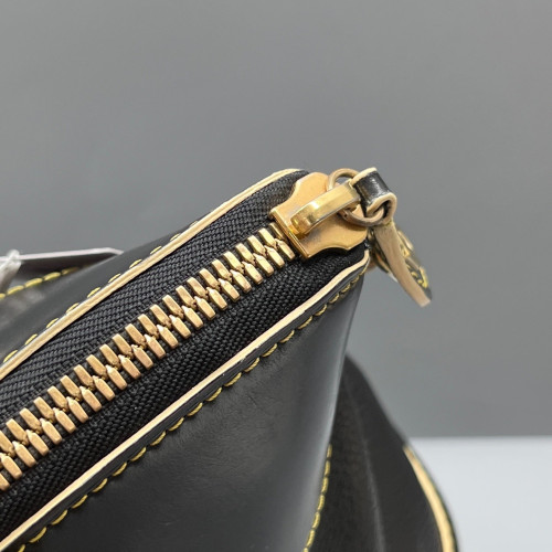 Louis Vuitton Suhali Lockit PM Calfskin Black Louis Vuitton Suhali Lockit PM Calfskin Black