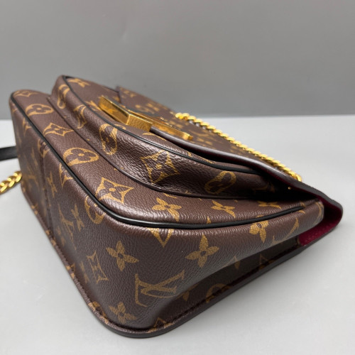 Louis Vuitton Passy Chain Shoulder Bag Monogram Brown Louis Vuitton Passy Chain Shoulder Bag Monogram Brown