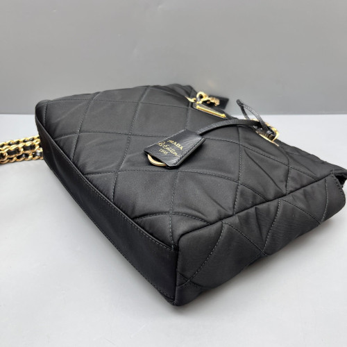 Prada Re-Edition 1995 Chaine Tote Tessuto Nylon Black