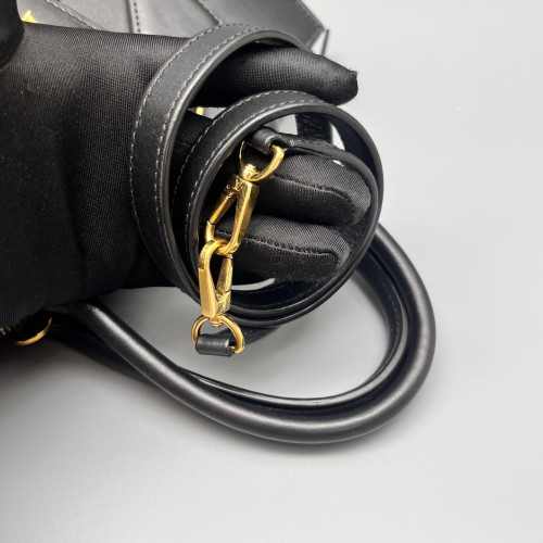 Louis Vuitton City Steamer MM Calfskin Black