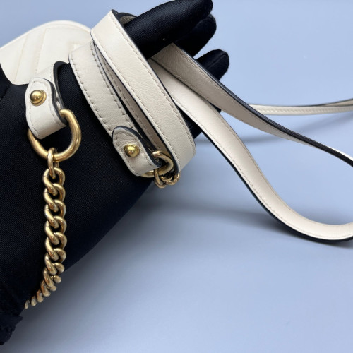 Gucci Chevron Mini GG Marmont Chain Shoulder Bag Calfskin White Gucci Chevron Mini GG Marmont Chain Shoulder Bag Calfskin White