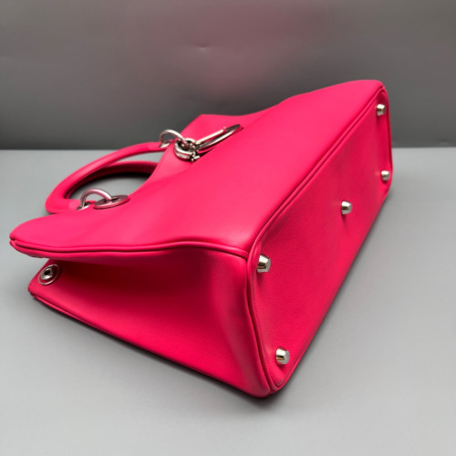 Dior Medium Diorissimo Tote Calfskin Fuchsia