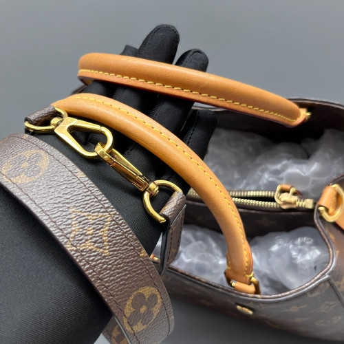 Louis Vuitton Montaigne MM Monogram Brown