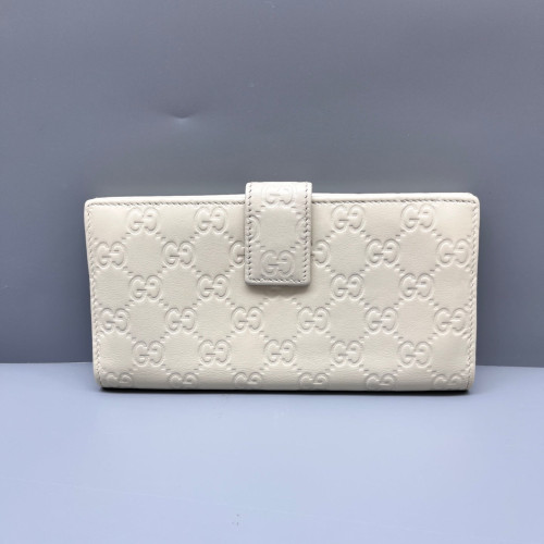 Gucci Interlocking G Continental Wallet Guccissima White