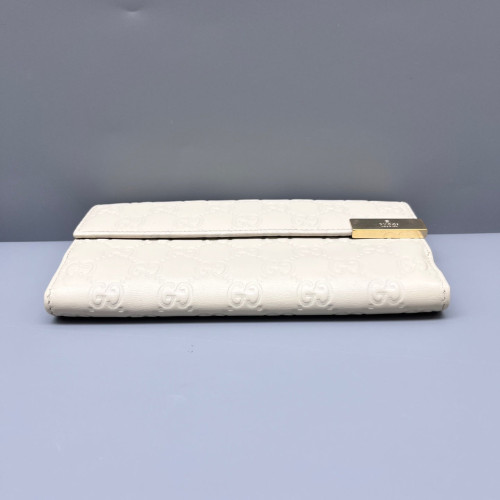 Gucci Interlocking G Continental Wallet Guccissima White