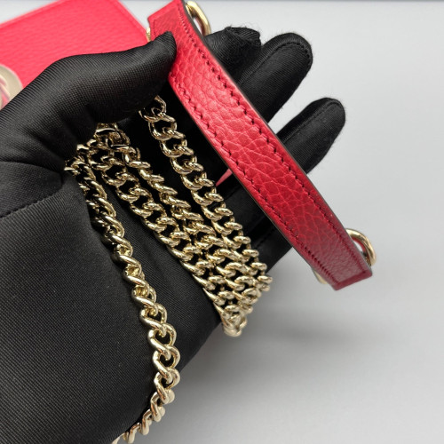 Gucci Small Interlocking G Shoulder Bag Grained Calfskin Red