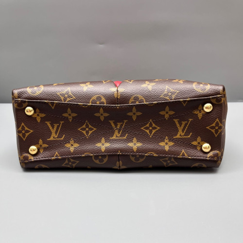 Louis Vuitton V Tote BB Monogram Brown