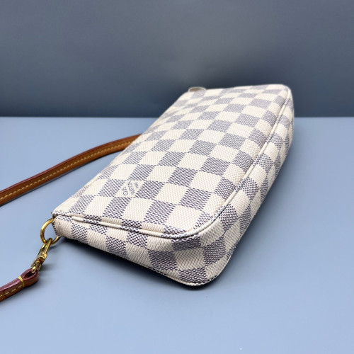 Louis Vuitton Pochette Accessories 22 Damier Azur White