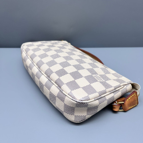 Louis Vuitton Pochette Accessories 22 Damier Azur White