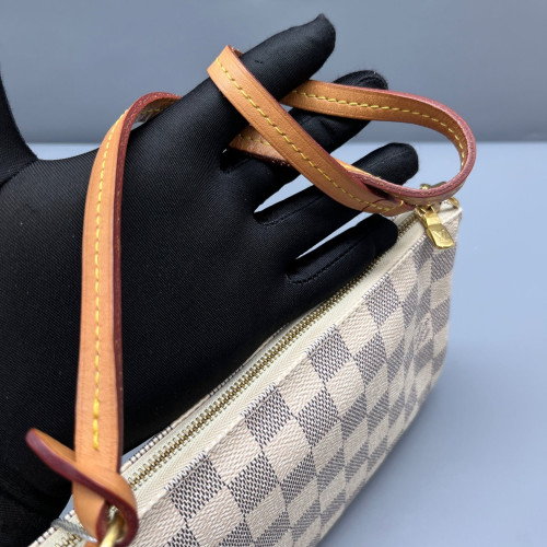 Louis Vuitton Pochette Accessories 22 Damier Azur White