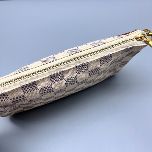 Louis Vuitton Pochette Accessories 22 Damier Azur White