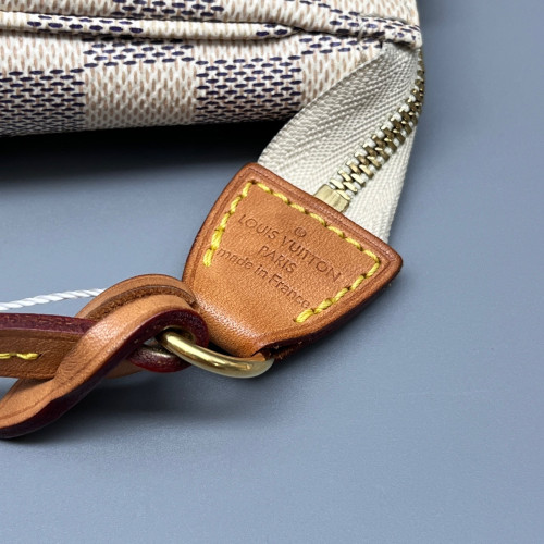 Louis Vuitton Pochette Accessories 22 Damier Azur White