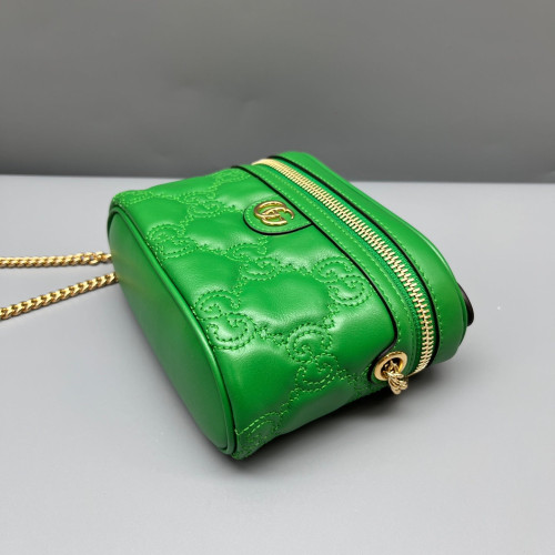 Gucci Small Vanity Case GG Supreme Monogram Green