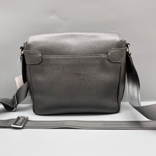 Louis Vuitton Messenger Calfskin Grey