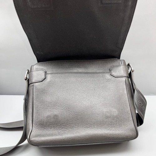 Louis Vuitton Messenger Calfskin Grey