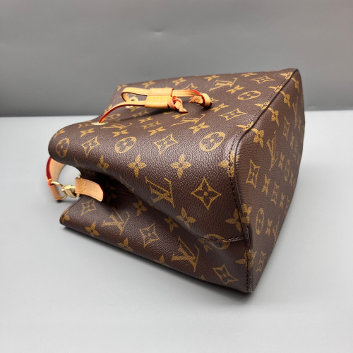 Louis Vuitton Neonoe BB Monogram Brown